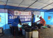 Relawan Dinsos Jawa Timur Dukung Dapur Umum untuk Korban Banjir Pidie Jaya Aceh
