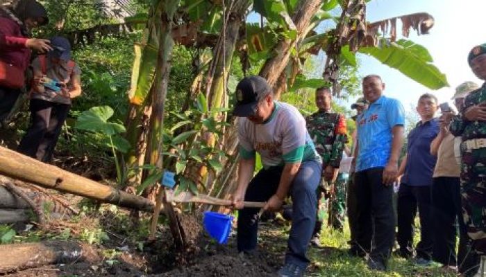 Aksi Bersih Sungai Code, Warga Jogja Jaga Lingkungan