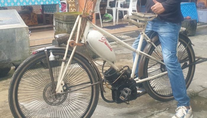 Artefak Langka Dunia: Ducati Cucciolo 1948 Asli Tanpa Restorasi Muncul dari Yogyakarta